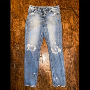 American Eagle high waisted mom jeans